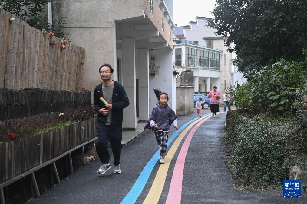 浙江诸暨：乡村里的亲子游园会(图2)