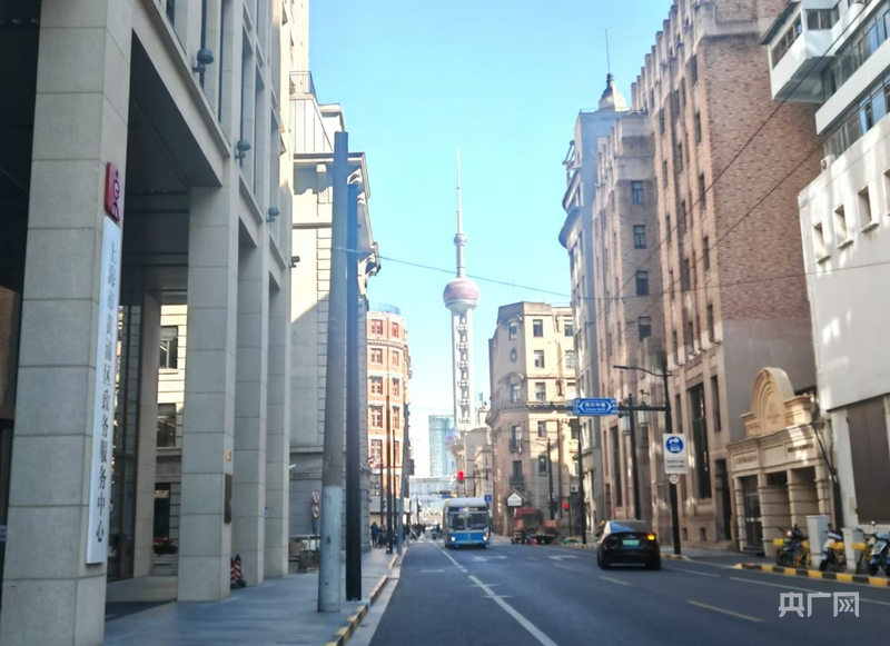 人民城市·温情中国丨上海：以“码”为桥“链”起城市发展大事小情(图1)