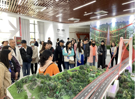 “花开联姻·共促发展”黔台文旅交流团走进贵州 探寻文旅招商合作新空间(图3)