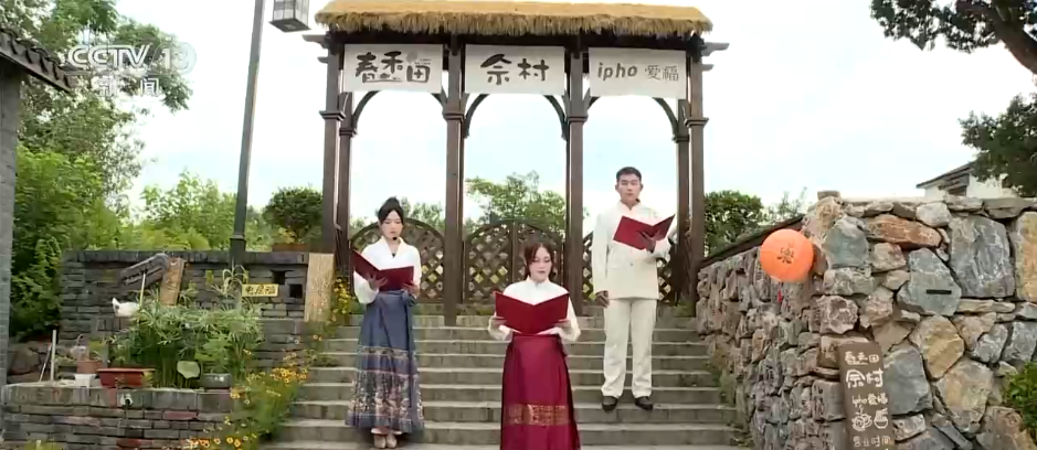 新场景新业态层出不穷 文旅“玩法”不断上新 各地假期消费市场欣欣向荣(图2)