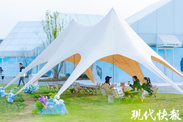 打造城市新地标南通中心休闲旅游商圈三年迎“蝶变”(图3)