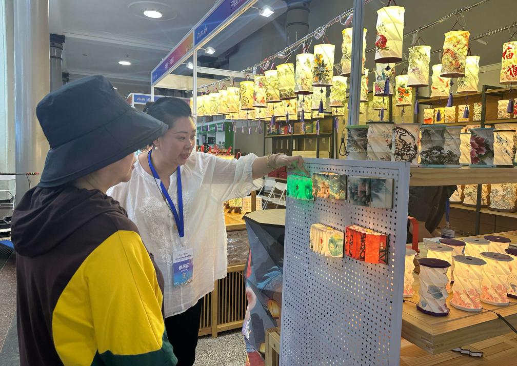好看好逛“停不下来” 探“新”北京国际文旅消费博览会(图2)