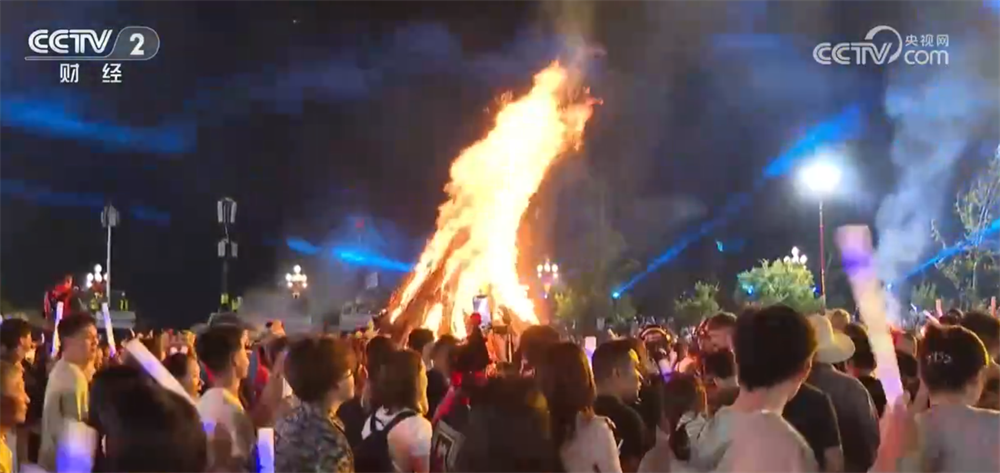 好剧连台、民族风情美、“夜经济”推陈出新 开启暑期文旅市场“嗨玩模式”(图3)