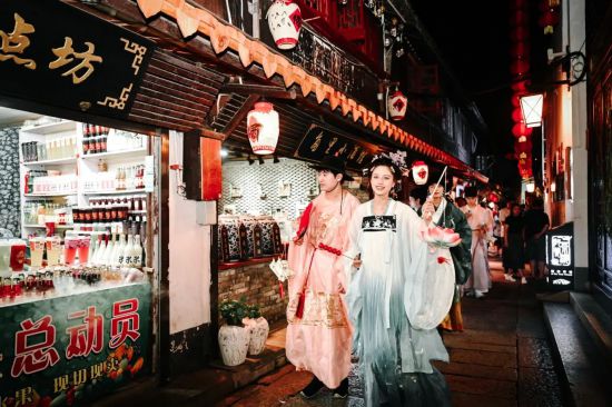 非遗奇遇、露天电影……上海夏日古镇还能这样玩(图4)