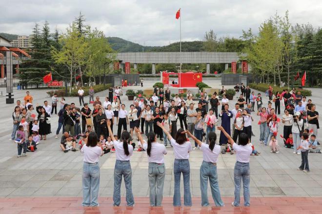 热度爆表！云岩南明花溪白云清镇修文息烽“双节”旅游成绩单亮眼(图20)